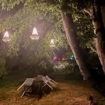 4 Avec Cheminee Holiday home
